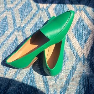 Banana Republic Pointed Toe Flats